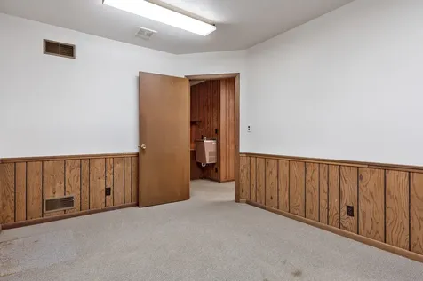 3926 Broadway Rockford IL 61108