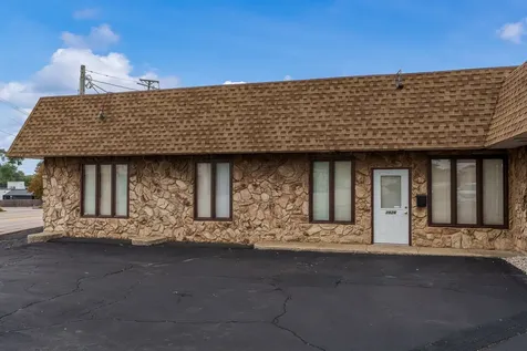3926 Broadway Rockford IL 61108