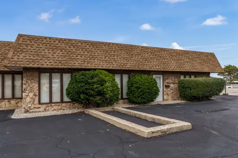 3926 Broadway Rockford IL 61108