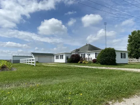82 N 23rd Road Peru IL 61354