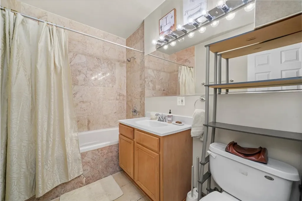6651 South Maryland Avenue Chicago IL 60637