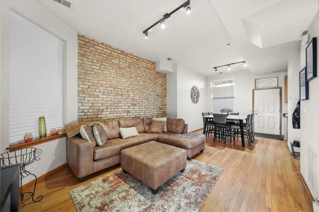 6651 South Maryland Avenue Chicago IL 60637