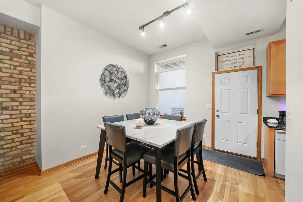 6651 South Maryland Avenue Chicago IL 60637