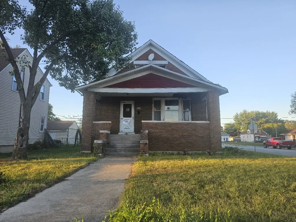 202 156TH Place Calumet City IL 60409