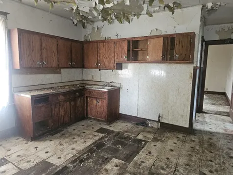 202 156TH Place Calumet City IL 60409