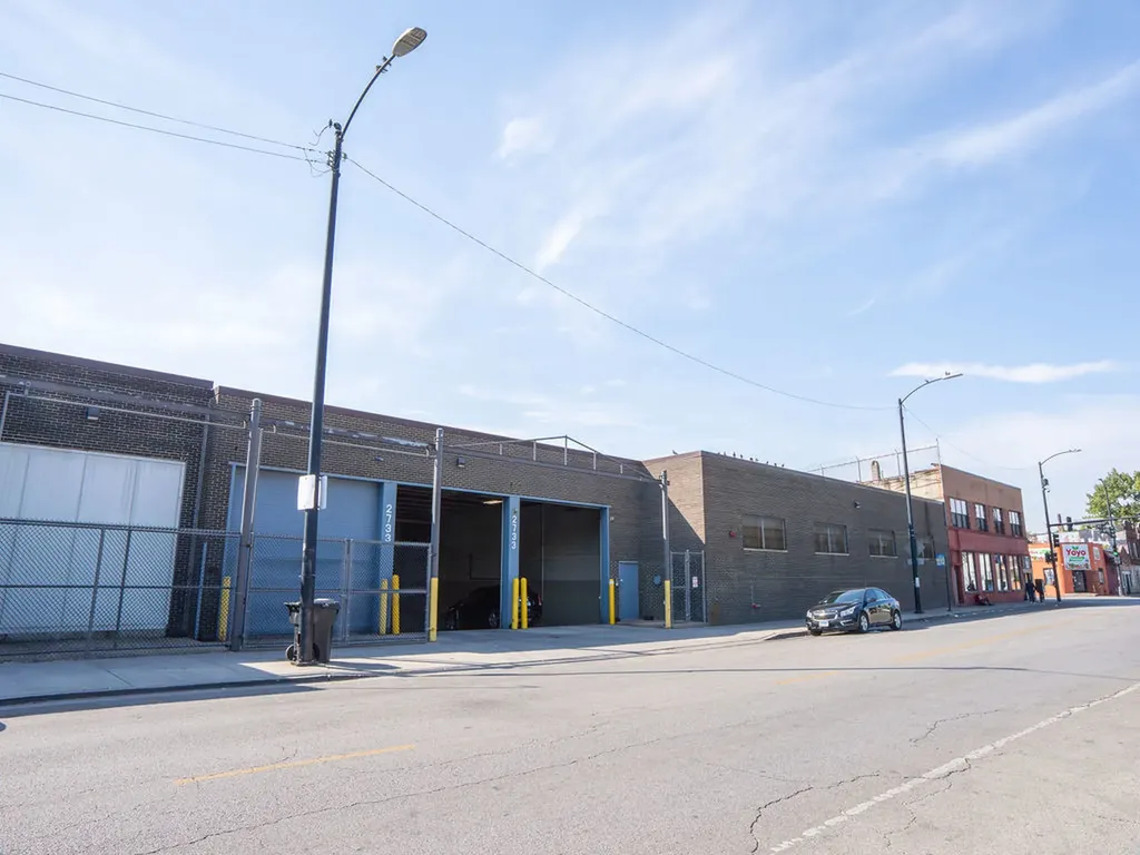2733 West Harrison Street Chicago IL 60612