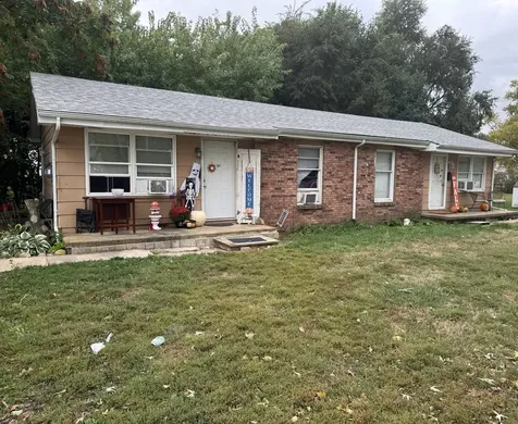 101 West Richardson Street Farmer City IL 61842
