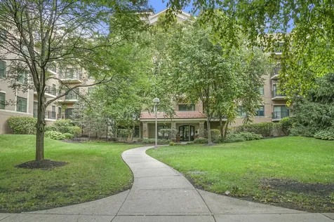 5100 West 96th Street Oak Lawn IL 60453