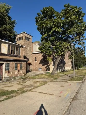 1718 South 6th Avenue Maywood IL 60153