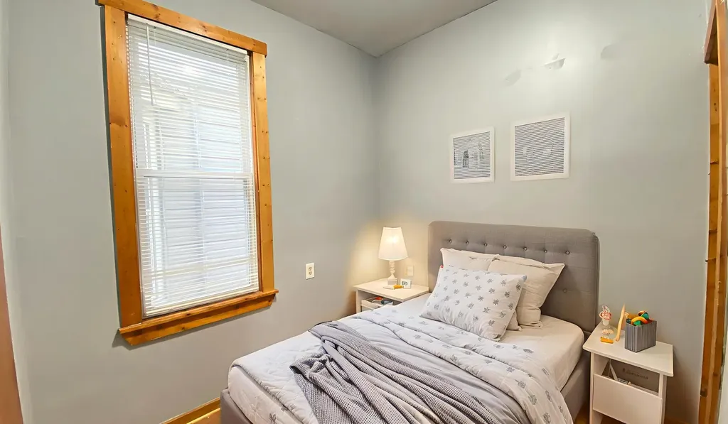 6833 South Green Street Chicago IL 60621
