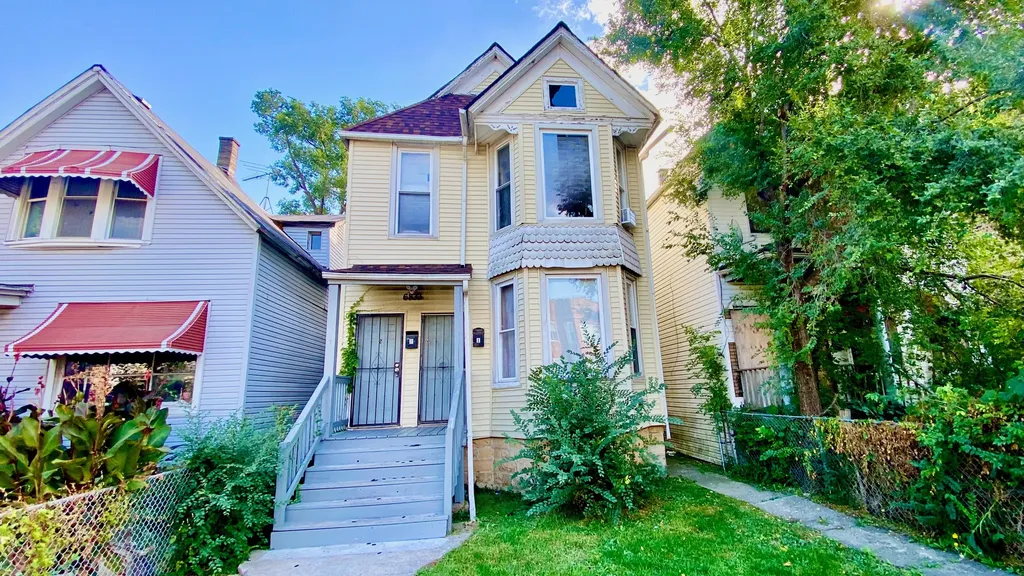 6833 South Green Street Chicago IL 60621