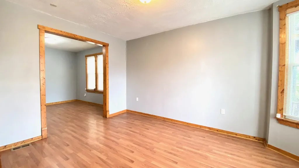 6833 South Green Street Chicago IL 60621