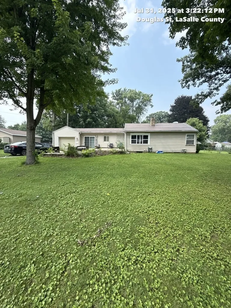 1006 Douglas Street Ottawa IL 61350