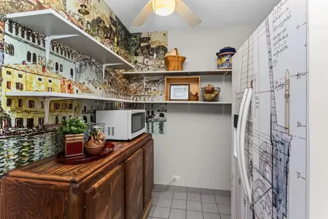 1585 Ridge Avenue Evanston IL 60201