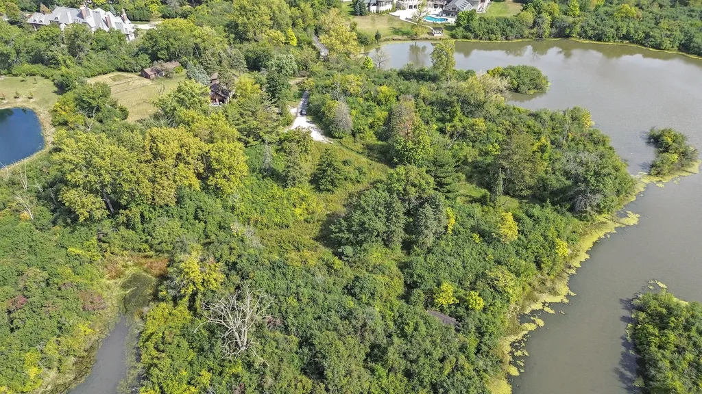 141 Breakenridge Farm Road Oak Brook IL 60523