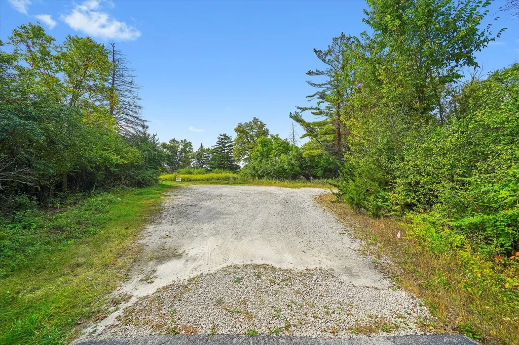 141 Breakenridge Farm Road Oak Brook IL 60523