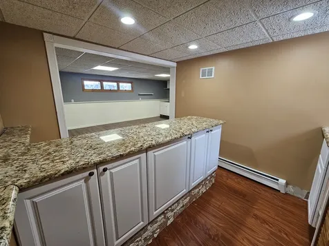 208 South River Road Fox River Grove IL 60021
