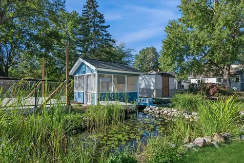 208 South River Road Fox River Grove IL 60021