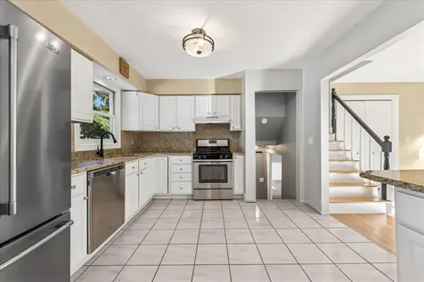 208 South River Road Fox River Grove IL 60021