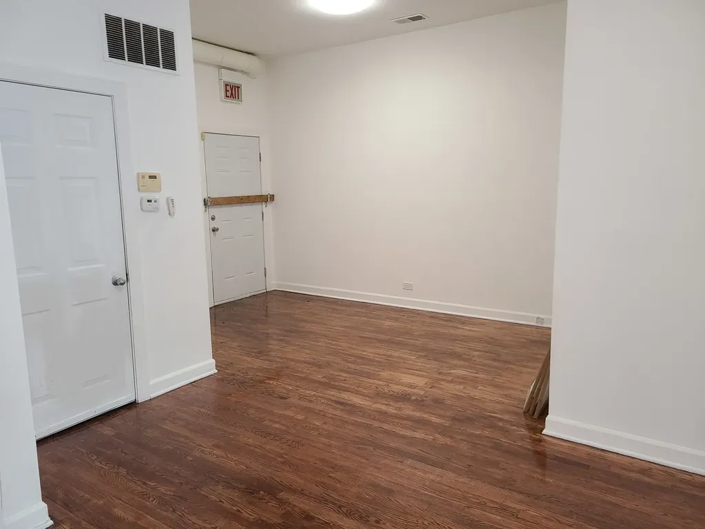 2207 North Western Avenue Chicago IL 60647