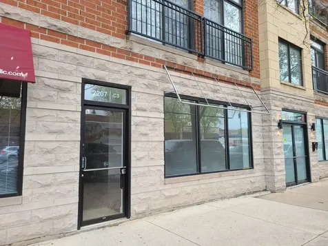 2207 North Western Avenue Chicago IL 60647