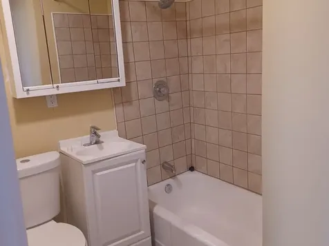 1720 Hiawatha Trail Round Lake Heights IL 60073