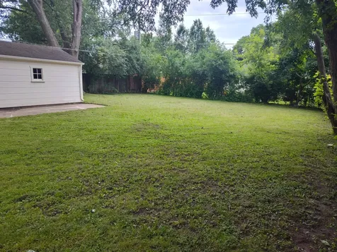 1720 Hiawatha Trail Round Lake Heights IL 60073