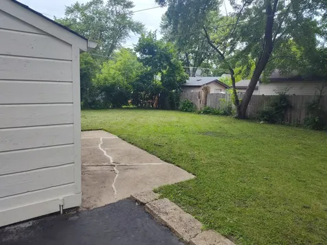 1720 Hiawatha Trail Round Lake Heights IL 60073