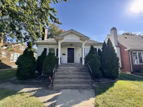 103 Highland Street Calumet City IL 60409