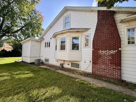 103 Highland Street Calumet City IL 60409