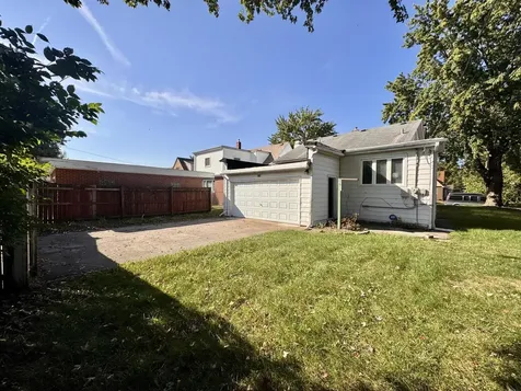 103 Highland Street Calumet City IL 60409