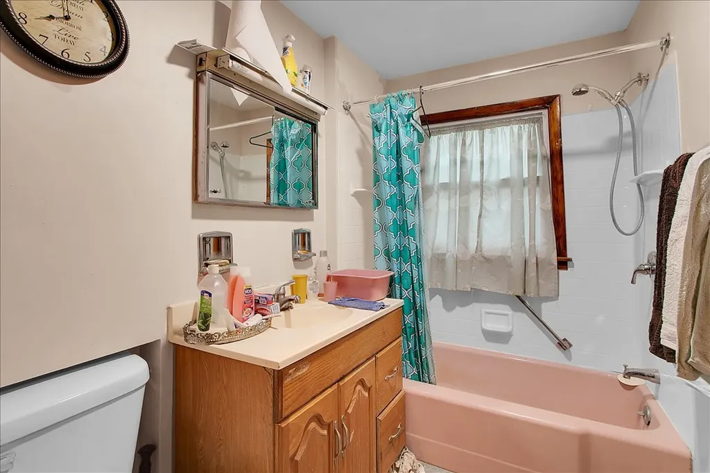 13134 Sacramento Avenue Blue Island IL 60406