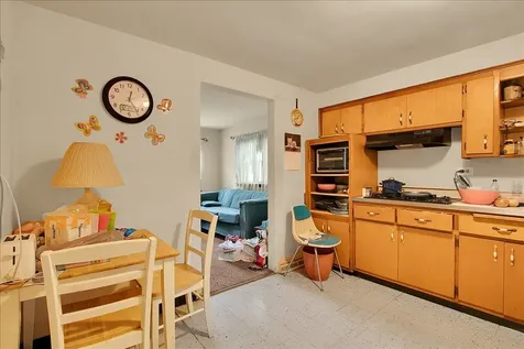 13134 Sacramento Avenue Blue Island IL 60406