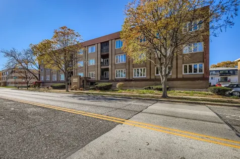 10048 South Pulaski Road Oak Lawn IL 60453