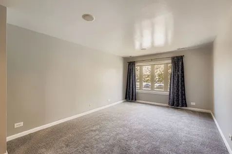 10048 South Pulaski Road Oak Lawn IL 60453