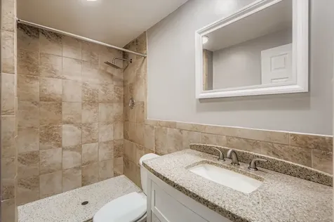 10048 South Pulaski Road Oak Lawn IL 60453
