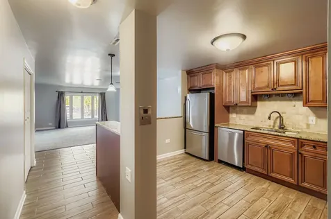 10048 South Pulaski Road Oak Lawn IL 60453
