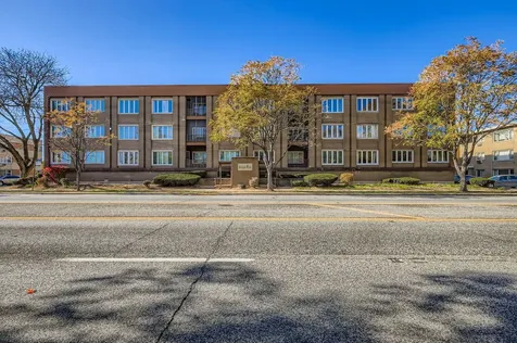 10048 South Pulaski Road Oak Lawn IL 60453