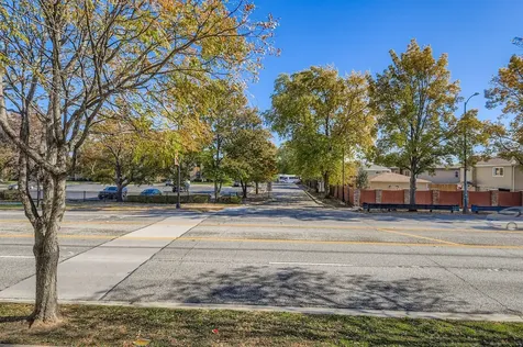 10048 South Pulaski Road Oak Lawn IL 60453