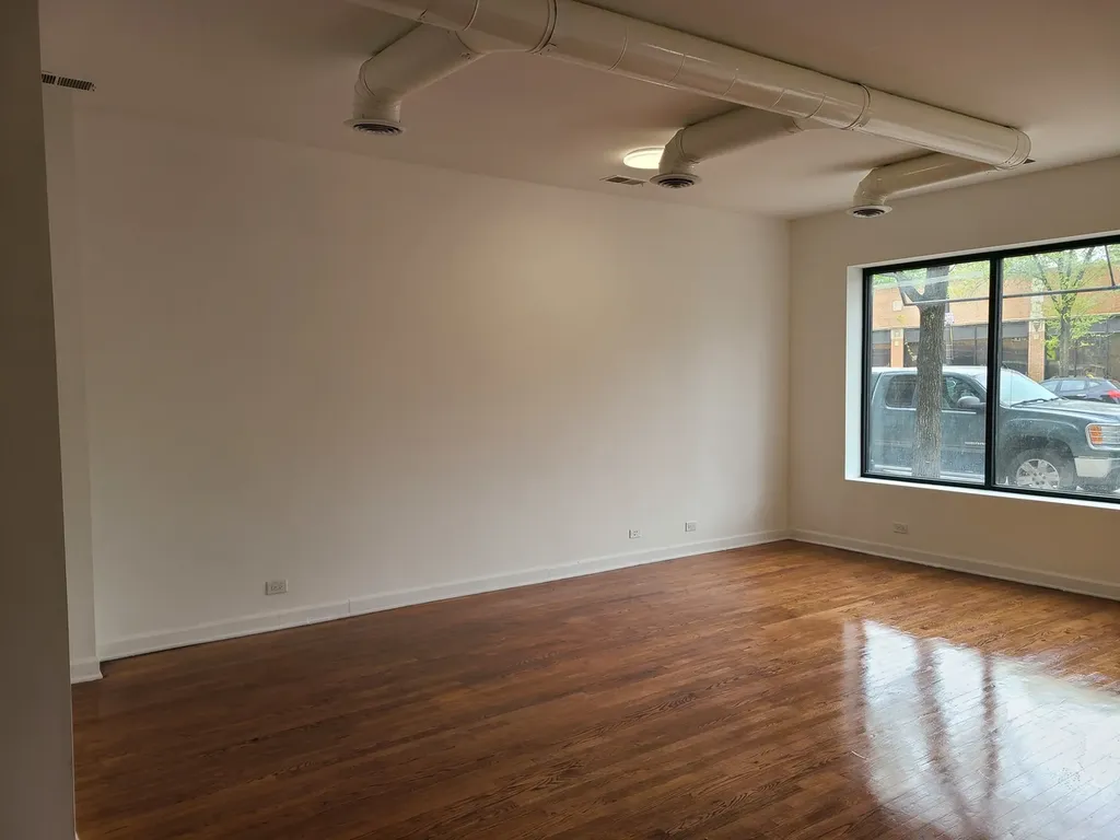 2207 North Western Avenue Chicago IL 60647