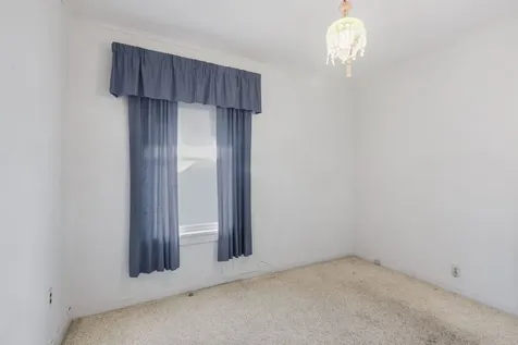 239 Sheridan Avenue Highwood IL 60040