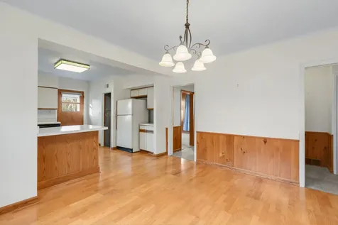 239 Sheridan Avenue Highwood IL 60040