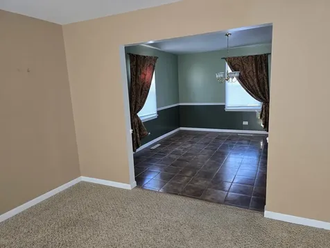 827 South Mckinley Avenue Kankakee IL 60901