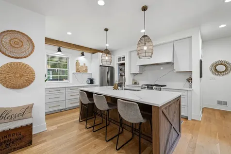 204 Country Commons Road Trout Valley IL 60013