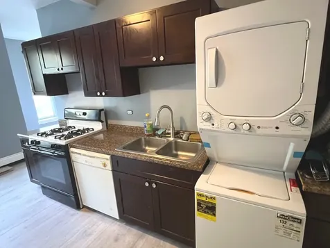 541 East 60th Street Chicago IL 60637