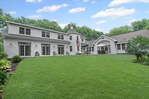 204 Country Commons Road Trout Valley IL 60013