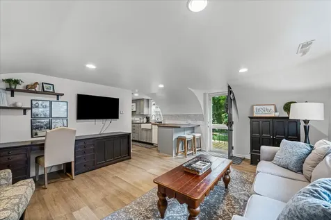 204 Country Commons Road Trout Valley IL 60013