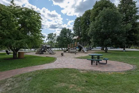 204 Country Commons Road Trout Valley IL 60013