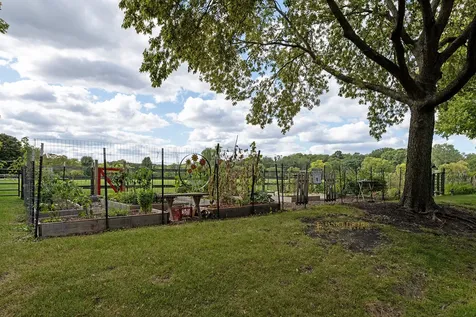 204 Country Commons Road Trout Valley IL 60013
