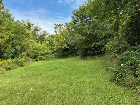 1504 West Glen Flora Avenue Waukegan IL 60085